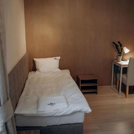 Redwood Hostel ลูบลิน ภายนอก รูปภาพ