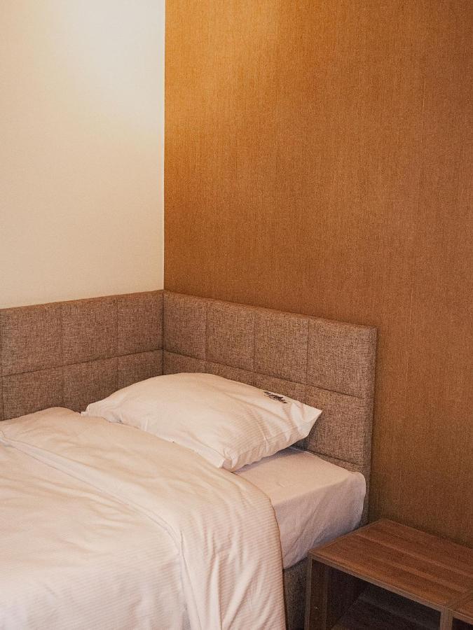 Redwood Hostel ลูบลิน ภายนอก รูปภาพ